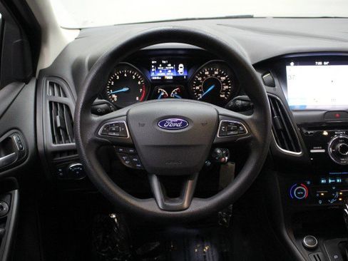 Used 2017 Ford Focus SEL image 26