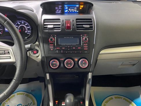Used 2015 Subaru Forester 2.5i Touring AWD/4WD image 17