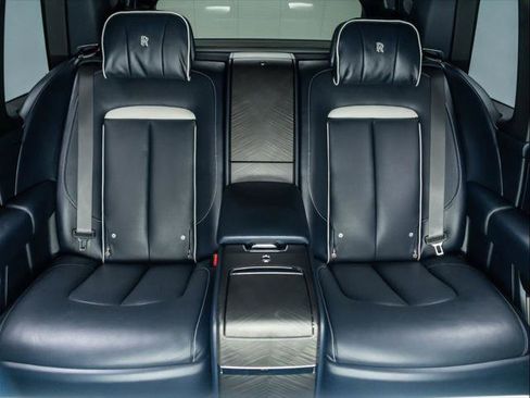 Used 2020 Rolls-Royce Cullinan image 18