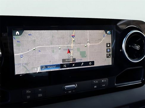 Used 2024 Mercedes-Benz Sprinter 3500 image 22