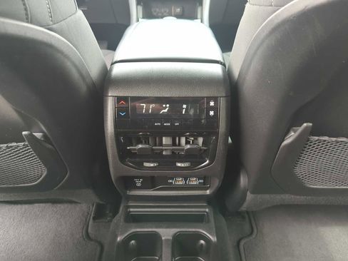 Used 2023 Jeep Grand Cherokee L Laredo w/ Luxury Tech Group I AWD/4WD image 27