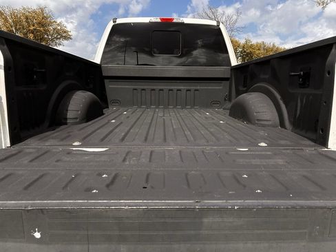 Used 2018 Ford F250 Lariat w/ Chrome Package image 30