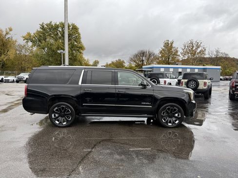 Used 2019 GMC Yukon XL Denali w/ Denali Ultimate Package image 10