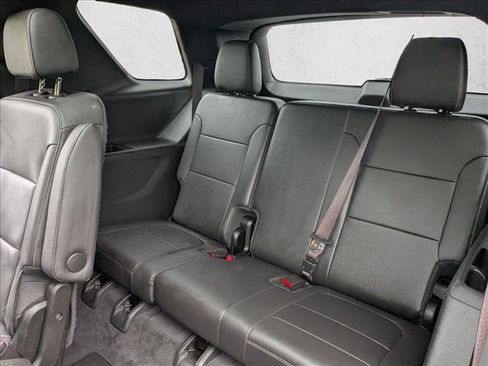 Used 2023 Chevrolet Traverse LT w/ LT Premium Package AWD/4WD image 20