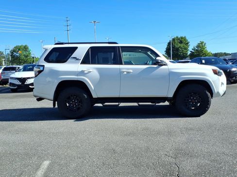 Used 2024 Toyota 4Runner TRD Off-Road Premium w/ Moonroof Package AWD/4WD image 8