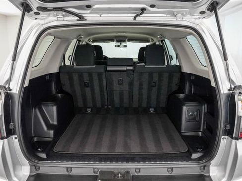Used 2019 Toyota 4Runner SR5 RWD image 40