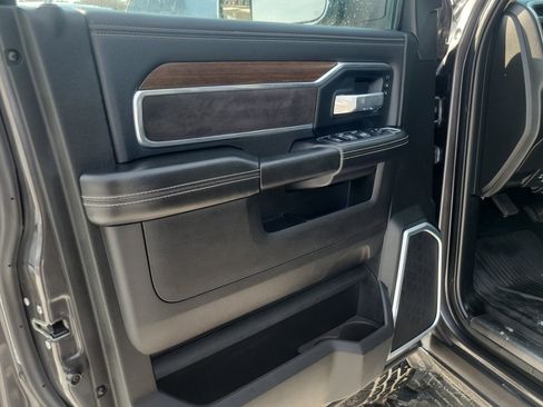 Used 2022 RAM 2500 Laramie image 6