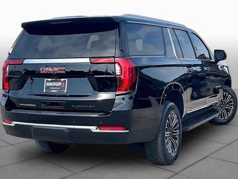 Used 2026 GMC Yukon XL Elevation w/ Elevation Premium Package RWD image 13