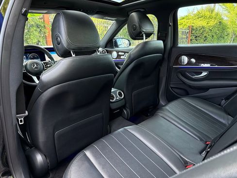 Used 2020 Mercedes-Benz E 450 4MATIC Sedan w/ Parking Assistance Package image 25