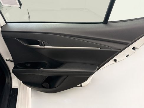 Used 2025 Toyota Camry SE FWD image 31