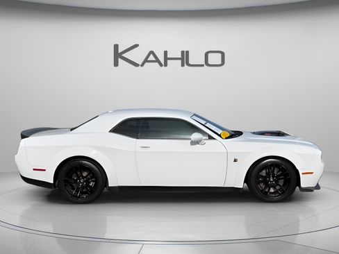 Used 2022 Dodge Challenger R/T Scat Pack RWD image 5