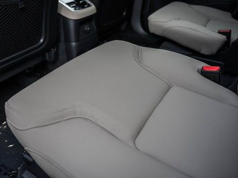 New 2026 Volvo XC90 T8 Plus w/ Protection Package Premier image 32