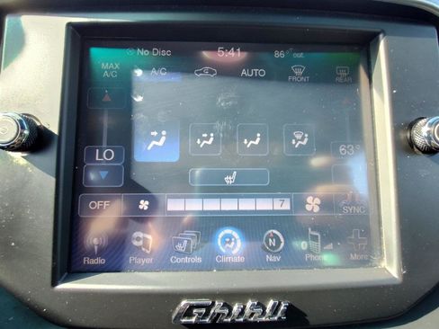 Used 2016 Maserati Ghibli RWD image 28