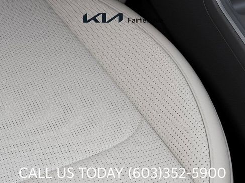New 2025 Kia Sorento EX AWD/4WD image 24