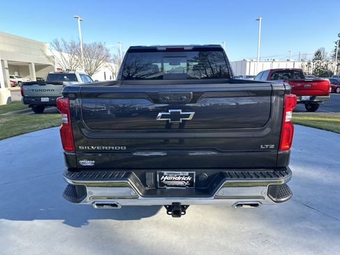Used 2024 Chevrolet Silverado 1500 LTZ w/ LTZ Convenience Package II image 9