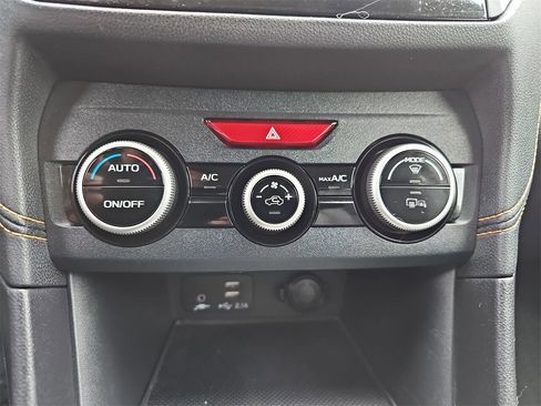 Certified 2021 Subaru Crosstrek 2.0i Premium w/ Moonroof Package image 31