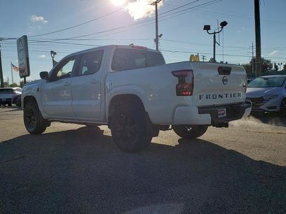 New 2026 Nissan Frontier SV w/ Tow Package