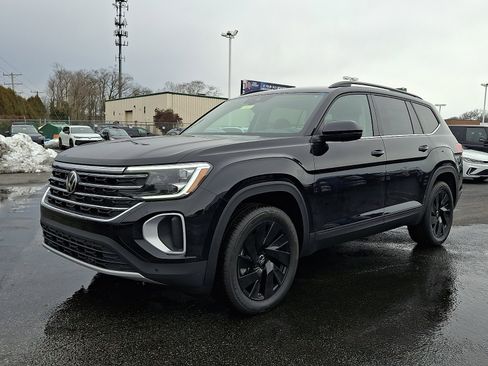 New 2026 Volkswagen Atlas SE AWD/4WD image 2