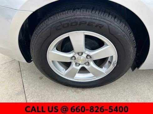 Used 2014 Chevrolet Cruze LT FWD image 6