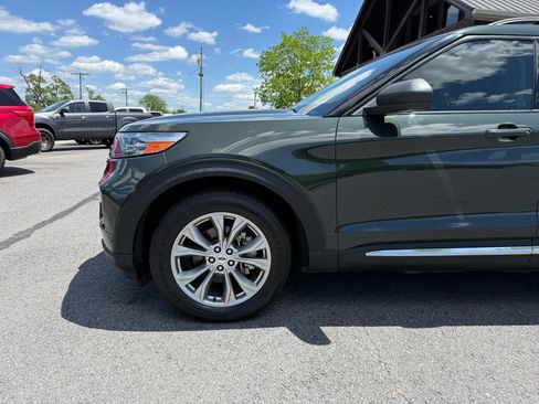 Used 2023 Ford Explorer XLT w/ Equipment Group 202A RWD image 38