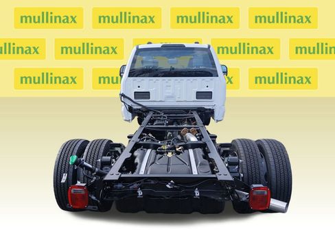 New 2025 Ford F550 4x4 SuperCab Super Duty image 32