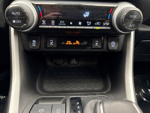 Used 2023 Toyota RAV4 XLE Premium AWD/4WD image 15