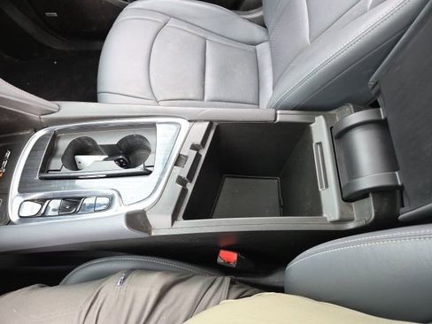 Used 2024 Buick Enclave Essence w/ Experience Buick Package image 65