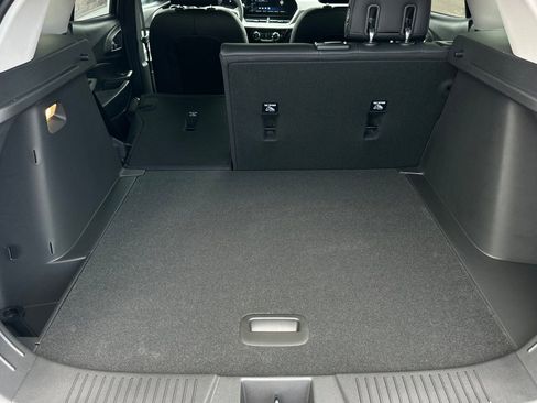 New 2026 Chevrolet Trax LT FWD image 15