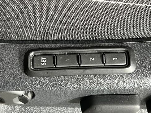 Used 2024 Volkswagen Tiguan SEL R-Line image 23