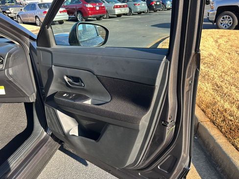New 2026 Nissan Kicks S FWD image 12