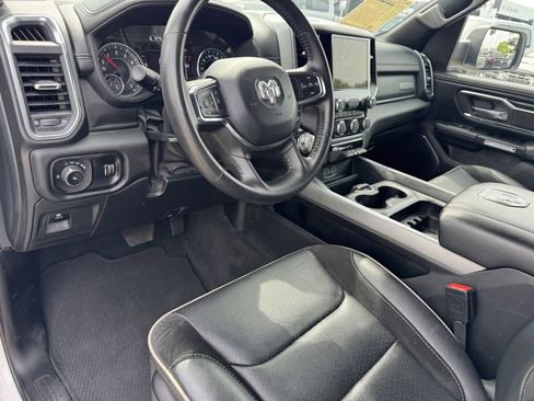 Used 2024 RAM 1500 Laramie AWD/4WD image 18