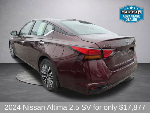 Used 2024 Nissan Altima 2.5 SV image 5