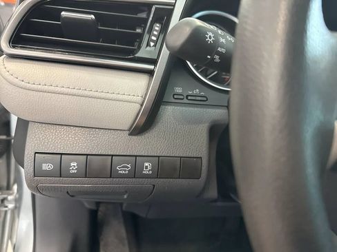 Used 2023 Toyota Camry LE AWD/4WD image 21