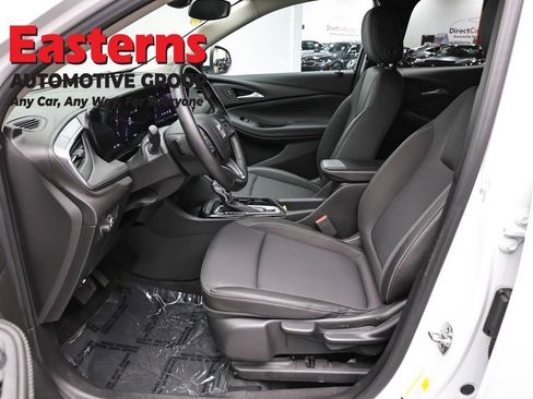 Used 2024 Buick Encore GX Preferred FWD image 13