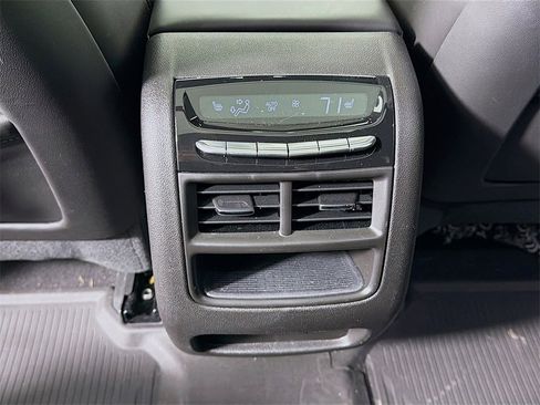 Used 2024 Cadillac XT5 Premium Luxury w/ Platinum Package image 28