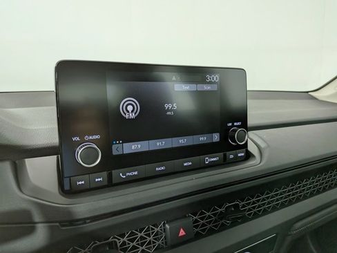 New 2025 Honda Accord LX image 17