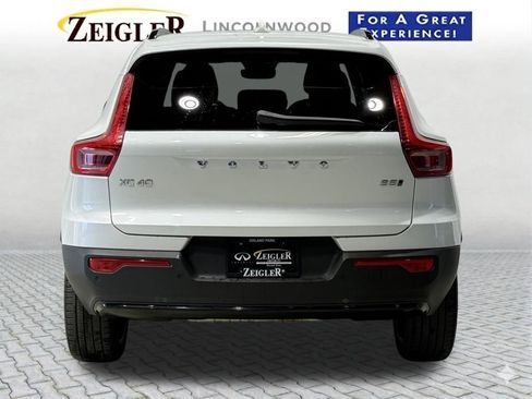 Used 2024 Volvo XC40 B5 Plus w/ Climate Package AWD/4WD image 5