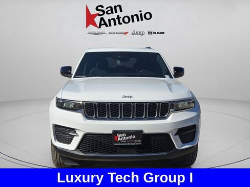 New 2025 Jeep Grand Cherokee Laredo X w/ Luxury Tech Group I RWD image 3