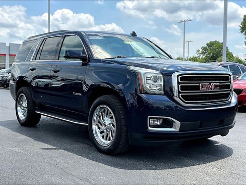 Used 2018 GMC Yukon SLT w/ Open Road Package AWD/4WD image 3