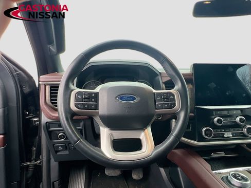 Used 2024 Ford Expedition Max Limited image 14
