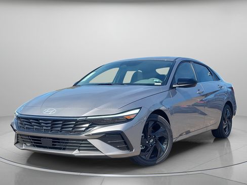 New 2026 Hyundai Elantra SEL Sport Premium FWD image 2