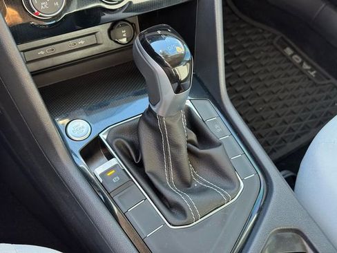 Used 2025 Volkswagen Taos S image 22