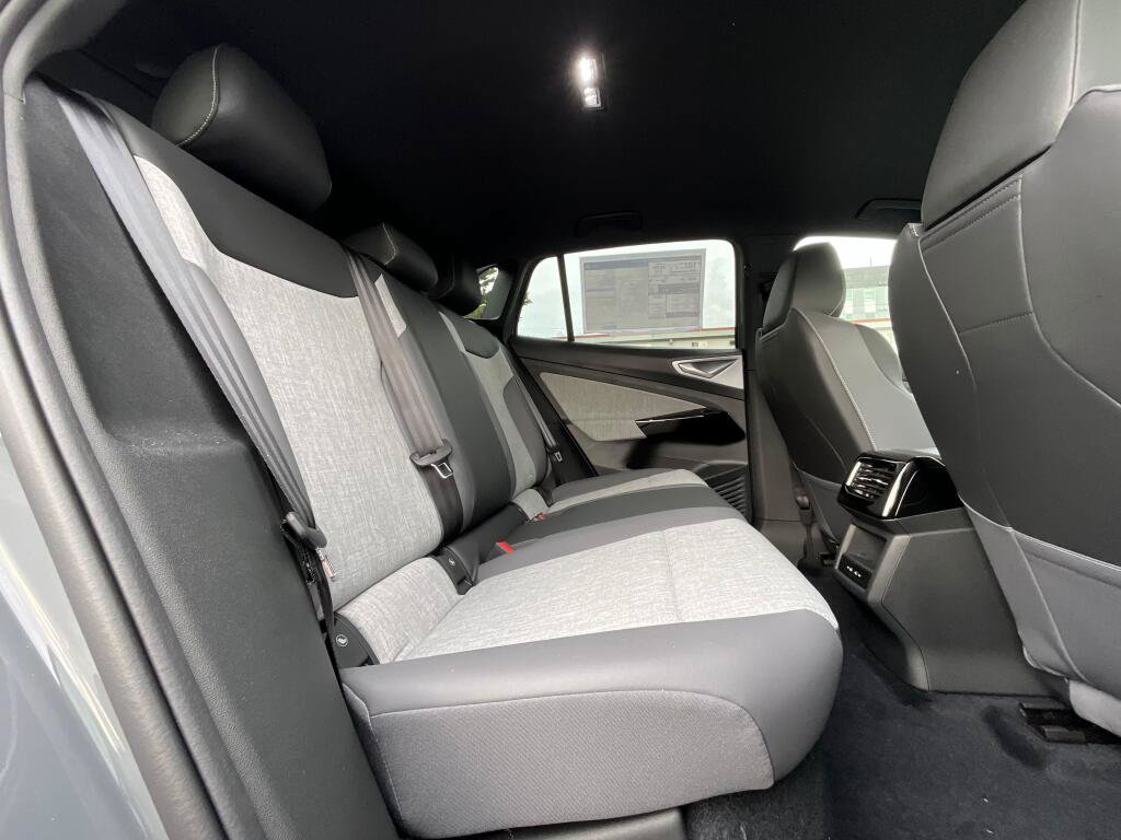New 2026 Volkswagen ID.4 Pro AWD/4WD image 14