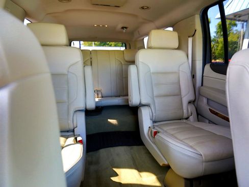 Used 2017 GMC Yukon XL Denali w/ Open Road Package image 15