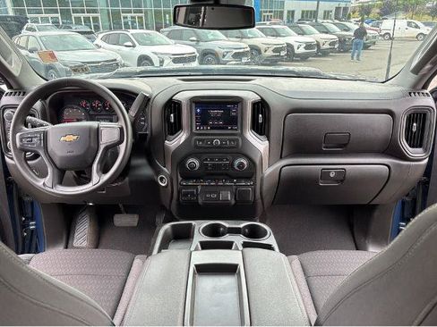 Used 2024 Chevrolet Silverado 2500 Custom w/ Custom Value Package AWD/4WD image 9