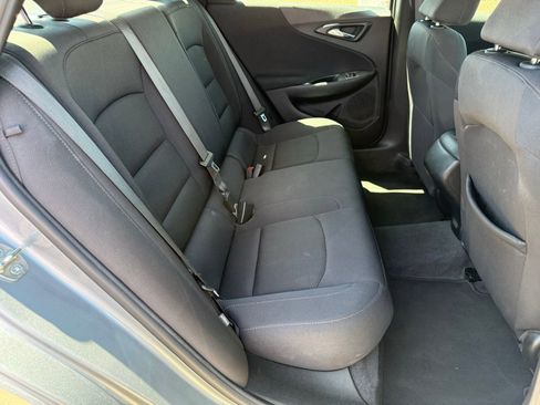 Used 2024 Chevrolet Malibu LS image 33