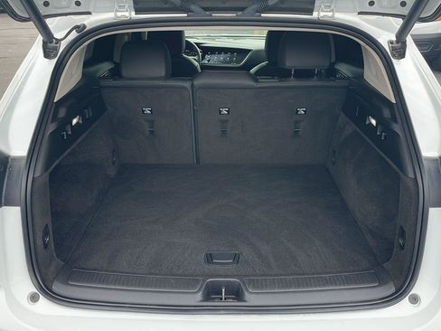 Used 2023 Buick Envision Essence FWD image 31
