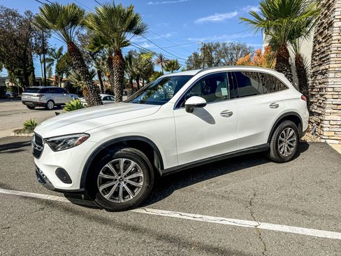 Used 2023 Mercedes-Benz GLC 300 4MATIC image 5