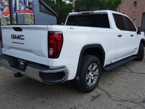 Used 2021 GMC Sierra 1500 4x4 Crew Cab w/ Sierra Value Package image 4