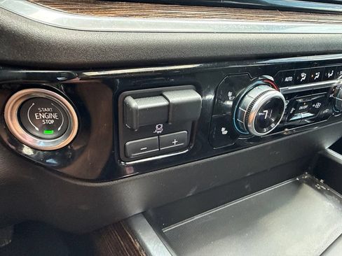Used 2024 GMC Sierra 1500 Elevation w/ Elevation Premium Package AWD/4WD image 19